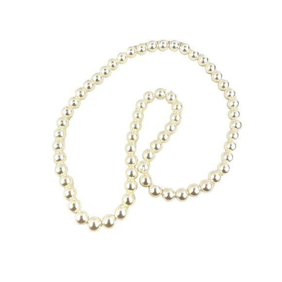 Zara Elegant White Pearl Necklace Timeless Strand For Women Classic Design - Picture 4 of 10